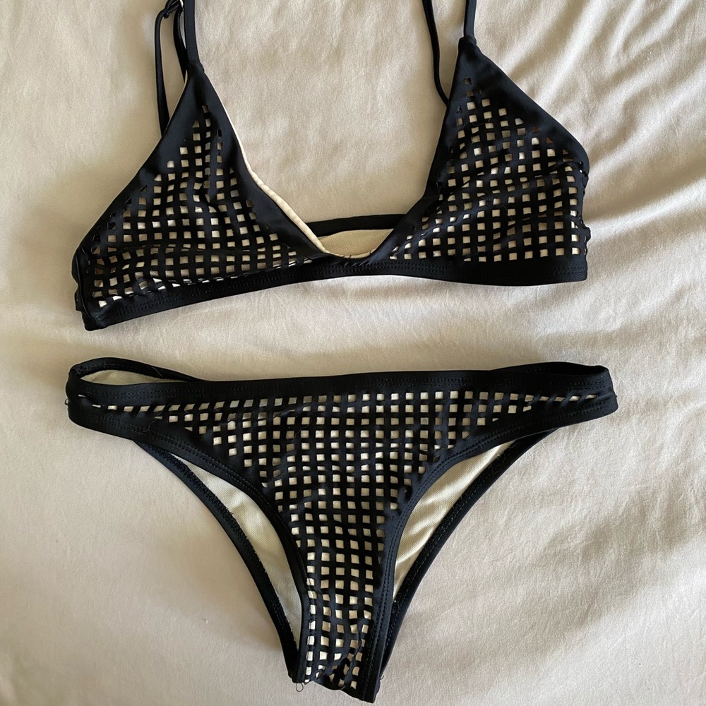Black Mesh Pattern Bikini Set